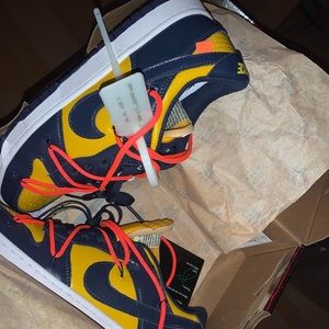 Nike x Off-White low dunk